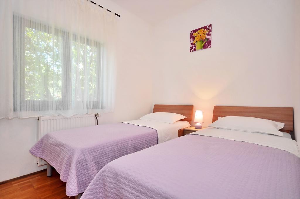 Apartments Vukasovic Mimice Cameră foto