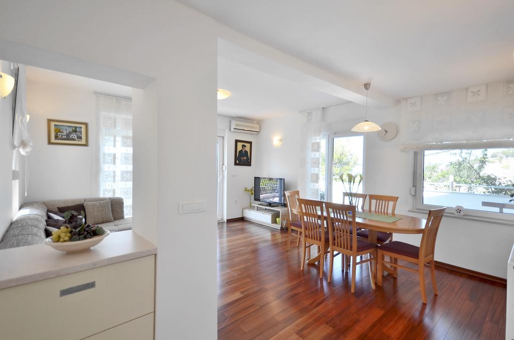 Apartments Vukasovic Mimice Cameră foto
